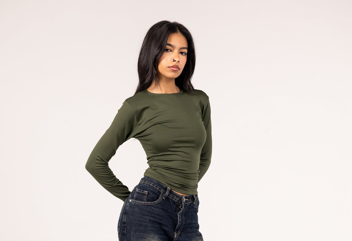 Round Neck Long Sleeve Basic